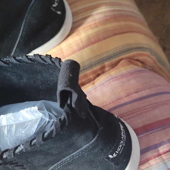 UGG Koolaburra Rilee black suede pull on ankle boot Size 9 - Picture 10 of 10